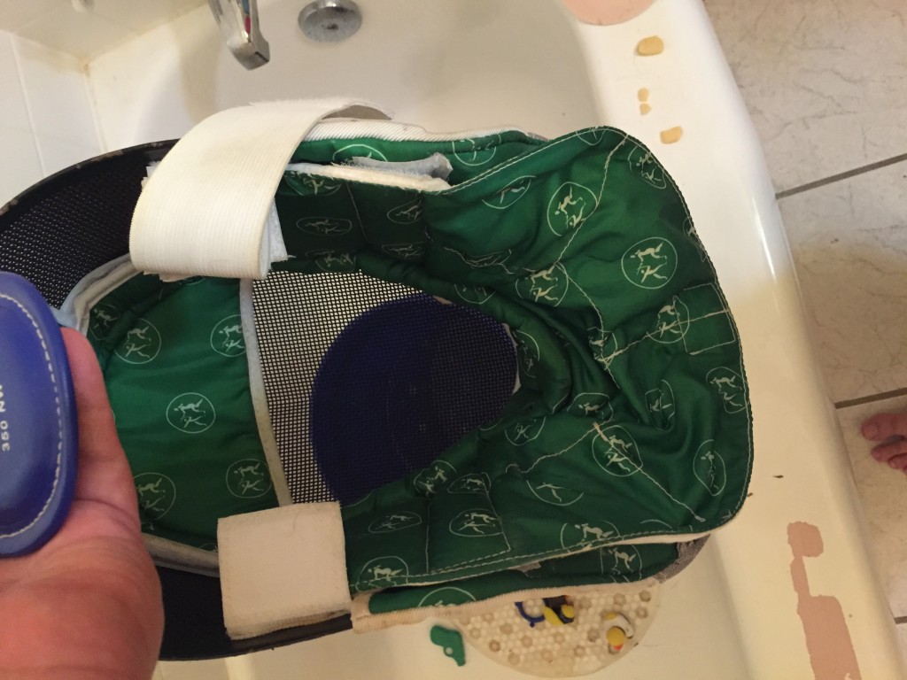 How to Clean a Fencing Mask